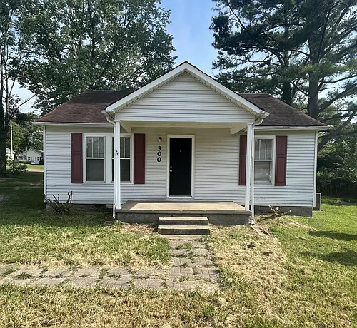 300 Raven St Photo 1