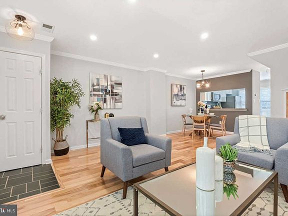 5th image of 508 S Columbus St