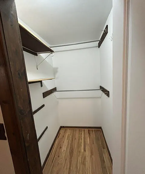 1650 W Barry Ave #1F — Photo 6
