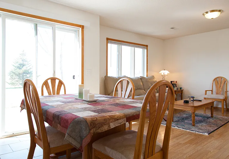 1511 Summit St — Photo 6