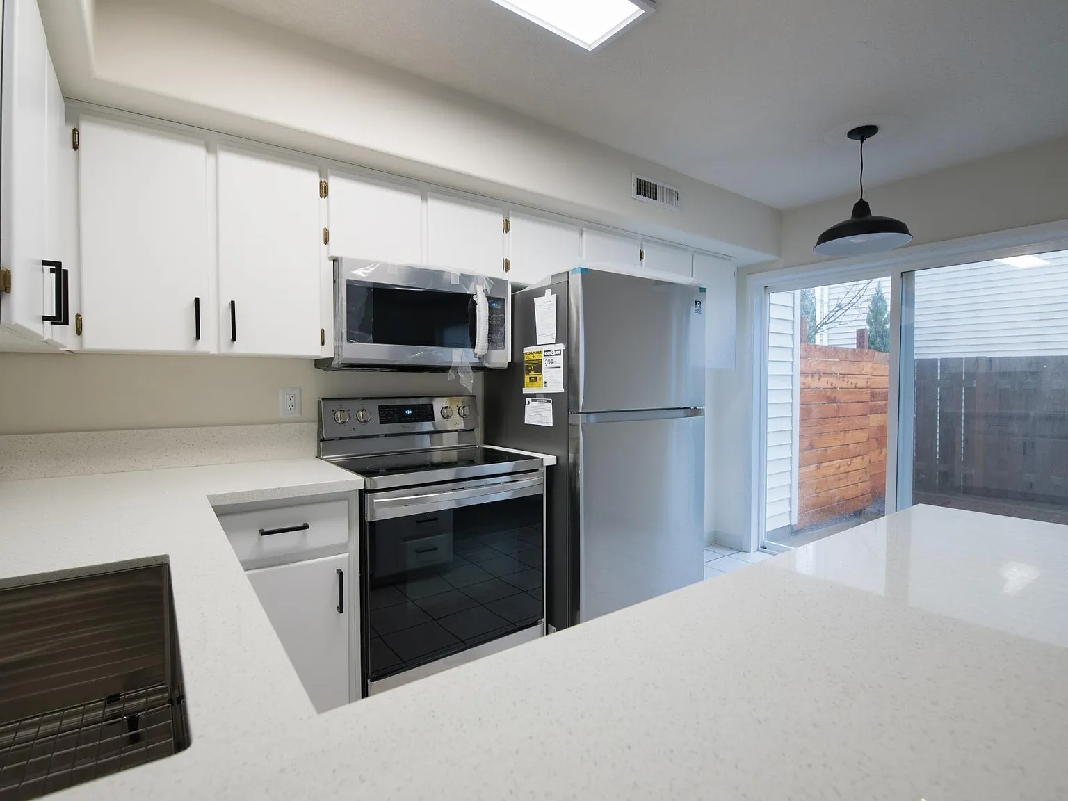 364 SE 43rd Ave — Photo 4