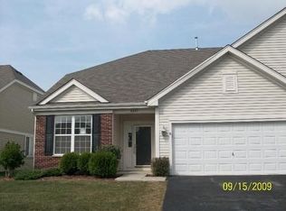 8203 Woodview Ave, Joliet, IL 60431