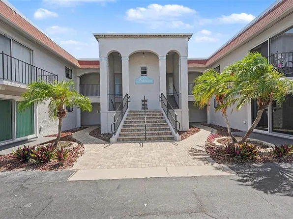 8151 Blind Pass Rd APT 3, Saint Pete Beach, FL 33706