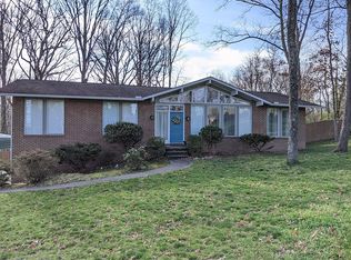 1025 Sanders Rd, Knoxville, TN 37923