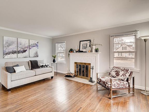 2nd image of 7245 Wentworth Ave