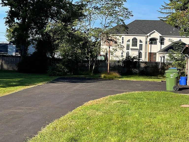 5 Dana Cir — Photo 11