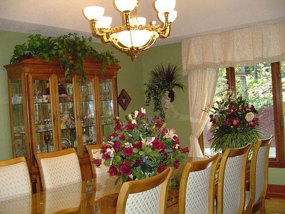 Formal Dinning room