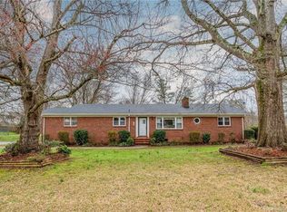 161 Coulwood Dr, Charlotte, NC 28214
