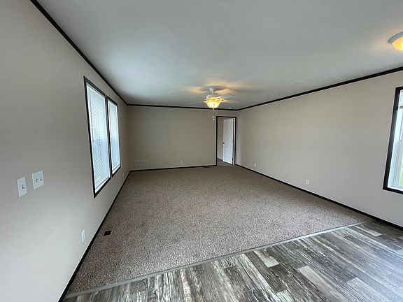 5th image of 234 Schirra Ave #234