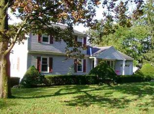 871 Peter Rd, Schenectady, NY 12303