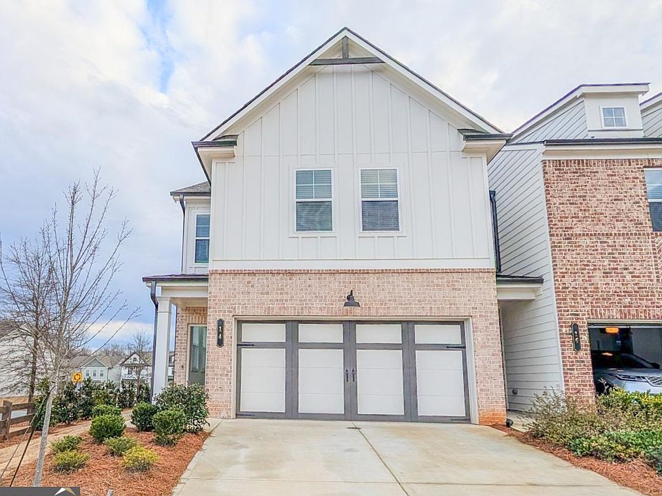 1st image of 14 Depot Landing Rd