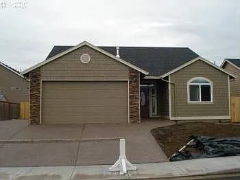 745 Kelsey Loop photo 1