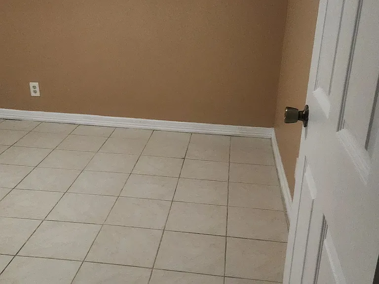 531 Roper St — Photo 36