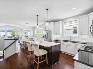 8172 Virginia Ln, Savage, MN 55378