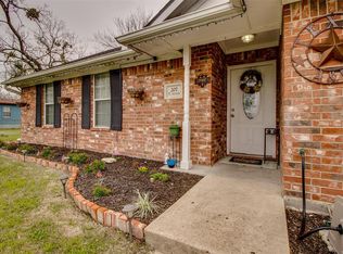 207 W Granger St, Blooming Grove, TX 76626