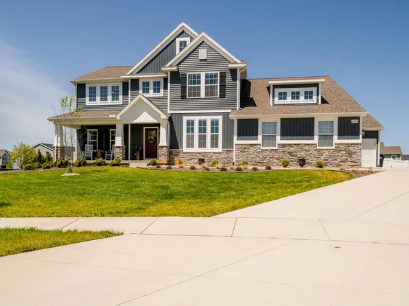 6070 Blackhawk Ct, Stevensville, MI 49127