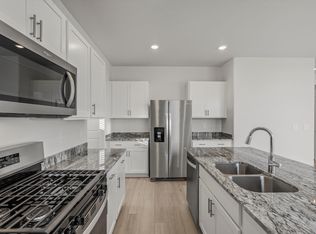 922 E Eden St, Eagle Mountain, UT 84005