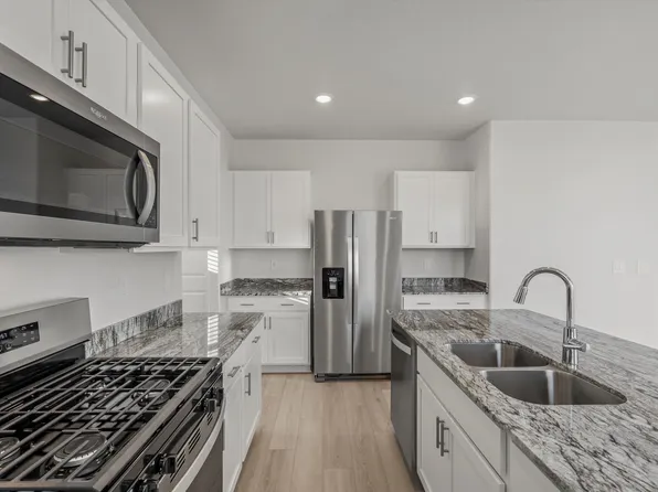 922 E Eden St, Eagle Mountain, UT 84005