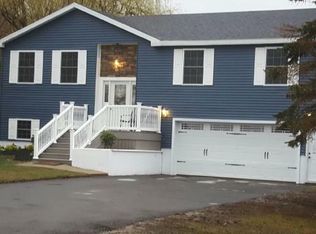 17 Nell Manor Dr, Waddington, NY 13694