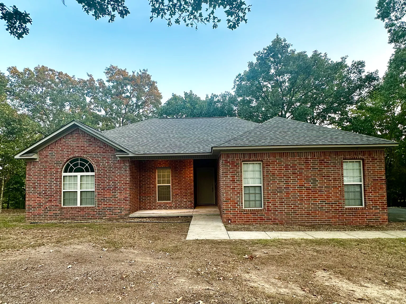 3 bed, 1258 sqft, $1,300 — Photo 1