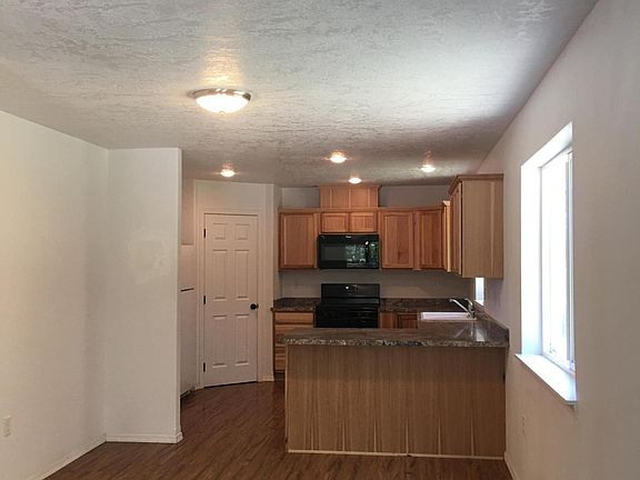 5th image of 107 Dalton Ave