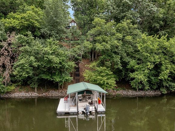 2nd image of 81 Harbor Dr