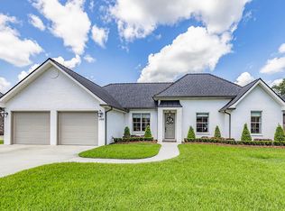 2908 Quiet Oak Pl, Schriever, LA 70395