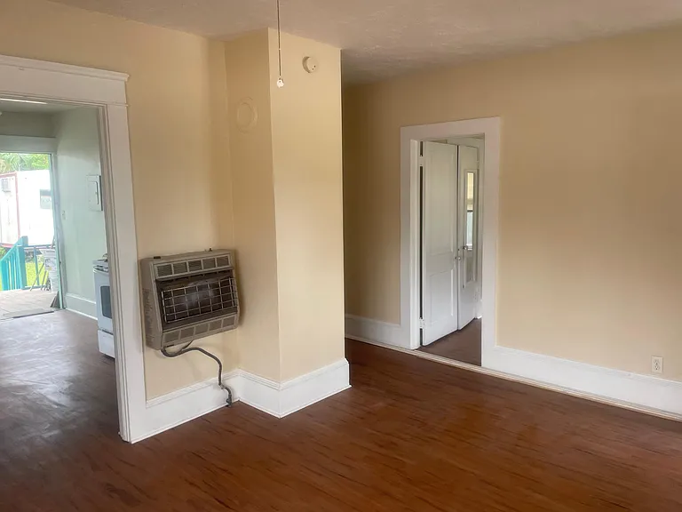 114 N Helme Pl #1 — Photo 15