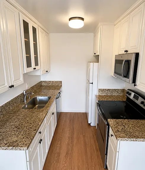 1528 Euclid St #7 — Photo 3