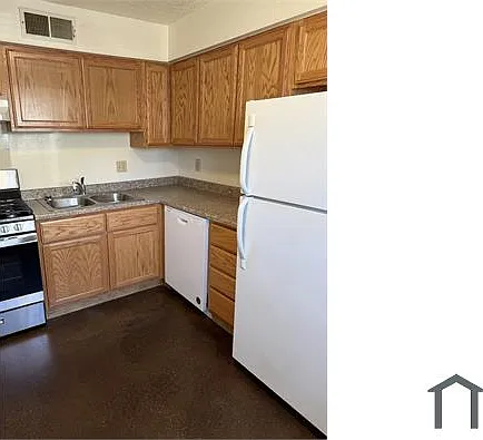 3601 Wellesley Dr NE #1 — Photo 2