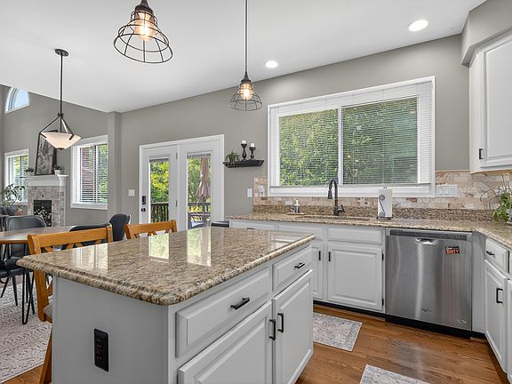 2nd image of 10183 Lewis Ln