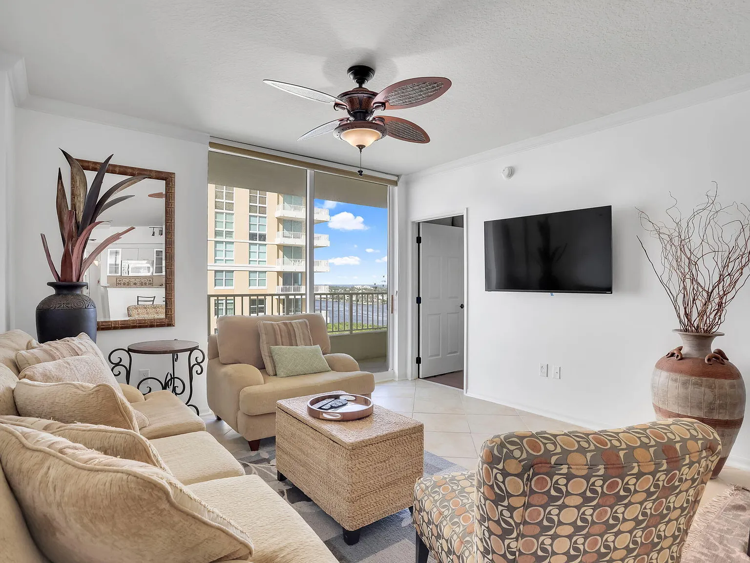 2 bed, 2.0 bath, 1130 sqft, $2,500 — Photo 3