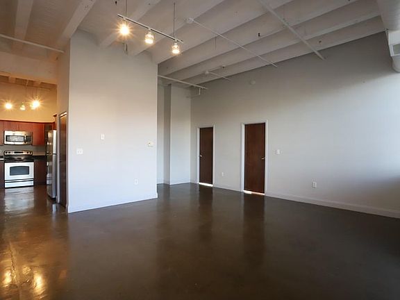 3rd image of 24 Mount Vernon St Unit 206