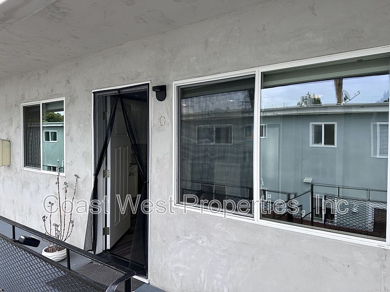 1st image of 2030 Diamond St APT G