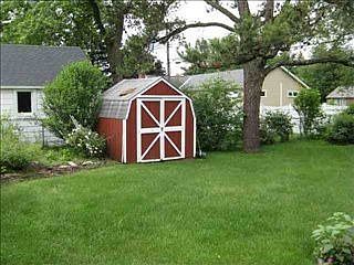 2nd image of 1346 Rosewood Ave
