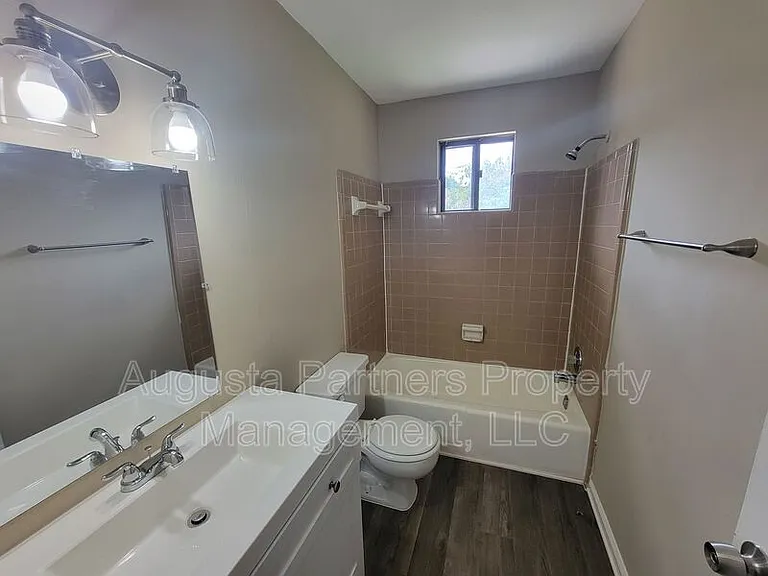 134 Stoneybrooks Pl #A — Photo 17