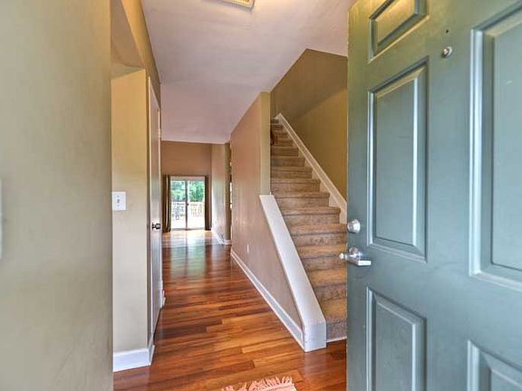 3rd image of 13504 Coates Ln