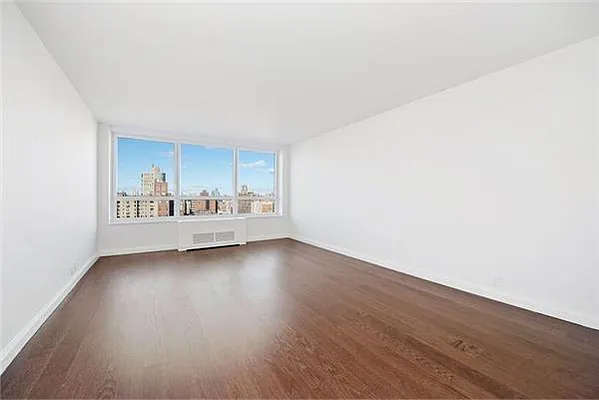 Rented by Mazzeo Real Estate | media 13