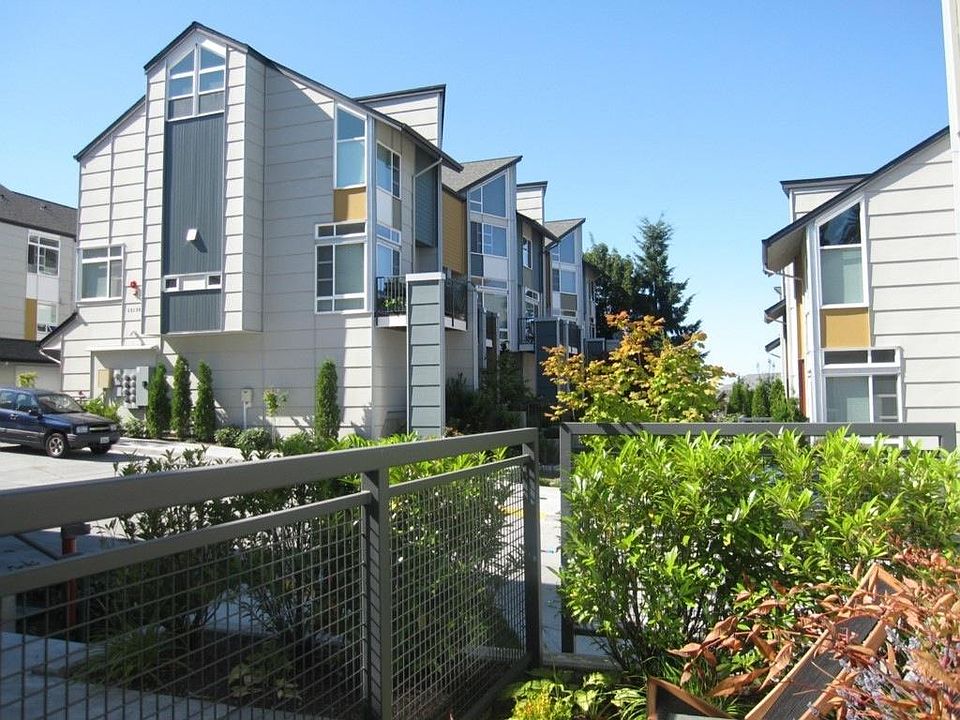 1st image of 15151 NE 81st Way Unit 101