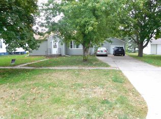 305 S Maple St, Jefferson, IA 50129