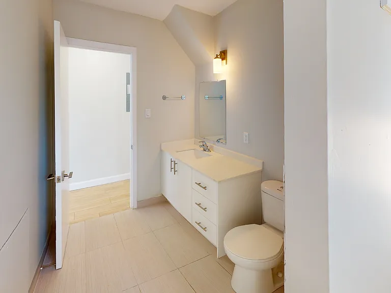 2780 Rowatt St — Photo 13