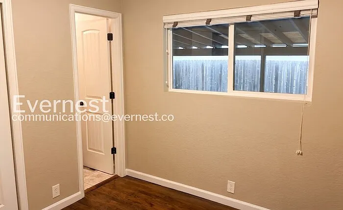 226 Columbine Ct — Photo 10