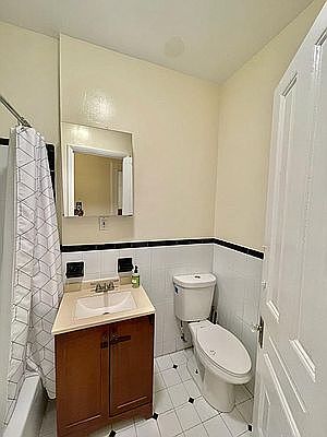 5th image of 254 6th Ave #1