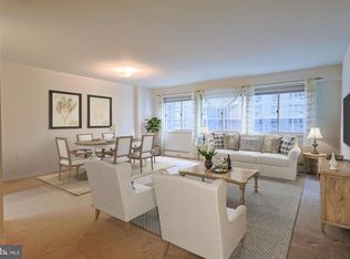 1900 John F Kennedy Blvd APT 820, Philadelphia, PA 19103