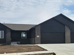 1832 S Lynnrae St, Wichita, KS 67207