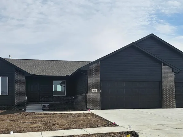 1832 S Lynnrae St, Wichita, KS 67207
