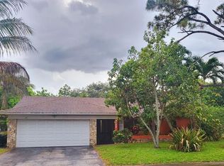 1040 SW 50th Ave, Pompano Beach, FL 33068