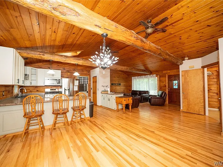 8376 Cobblestone Ct — Photo 22