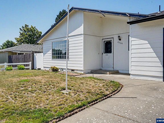 3rd image of 4755 Countess Ct NE