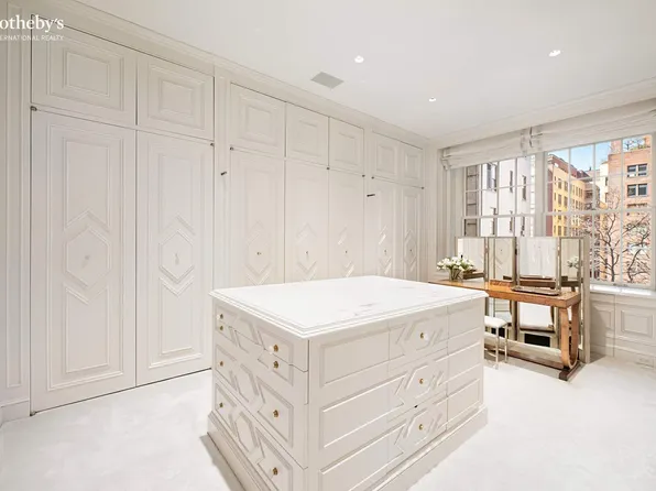 730 Park Avenue image 14 of 24